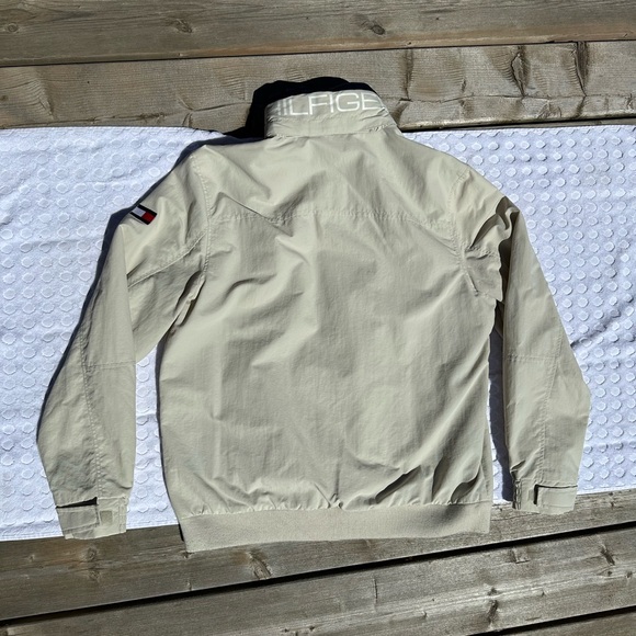 VINTAGE Tommy Hilfiger Jacket Mens Medium Windbreaker Beige/ Cream Full zip - Picture 8 of 11